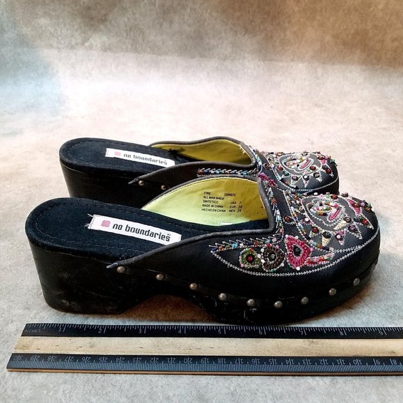 No Boundaries Womens Fire Size 7 Gray Slip On Beaded Platform Mules - Picture 7 of 11